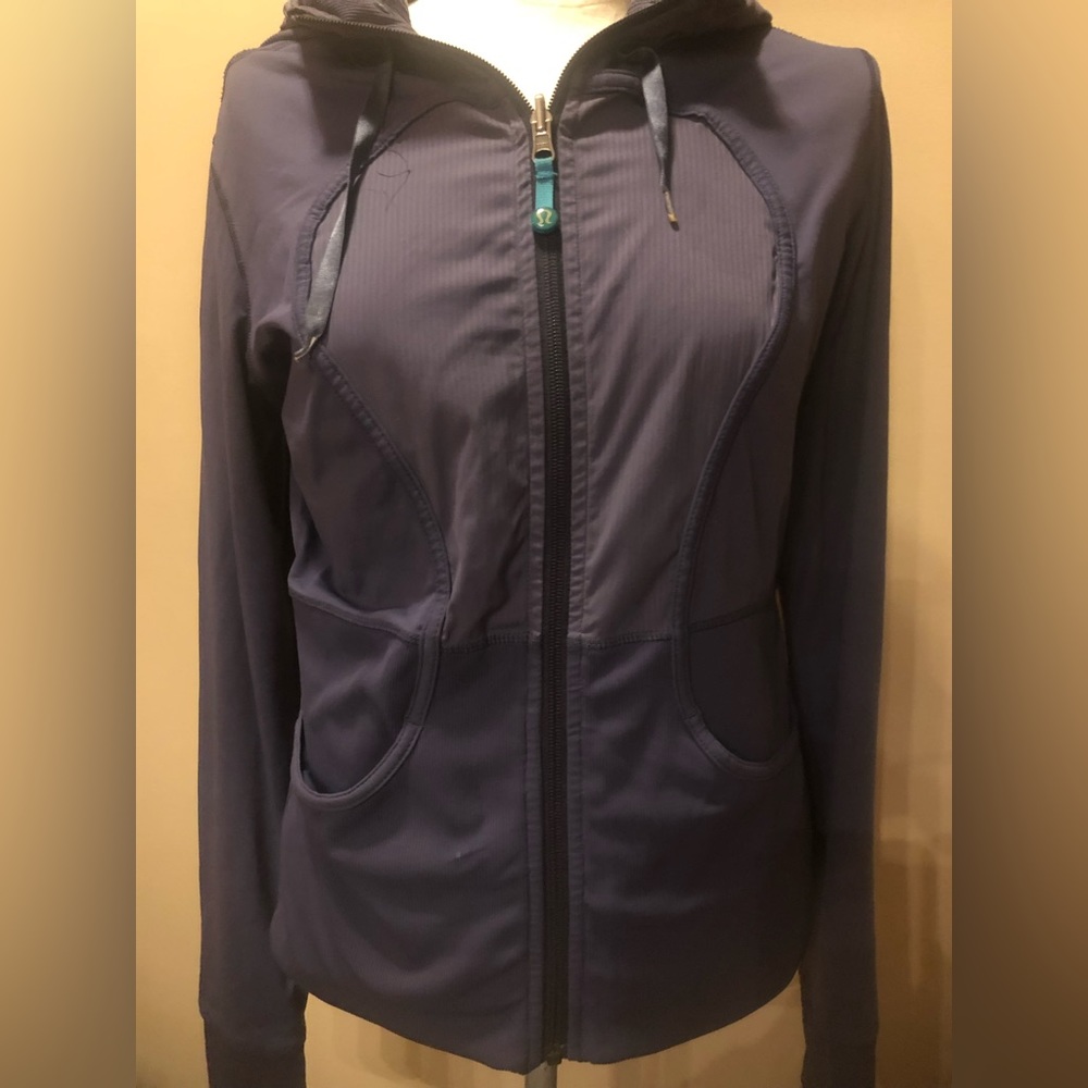Lulu lemon light jacket
